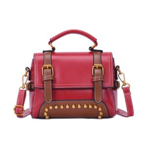 Fashion Portable Simple Rivets Harbor Wind Messenger Shoulder Bag - Red